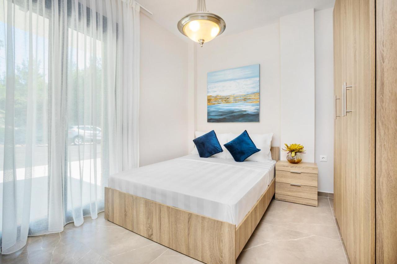 Epta Villas Luxury Redefined อาเกีย ปาราสเควิ ภายนอก รูปภาพ