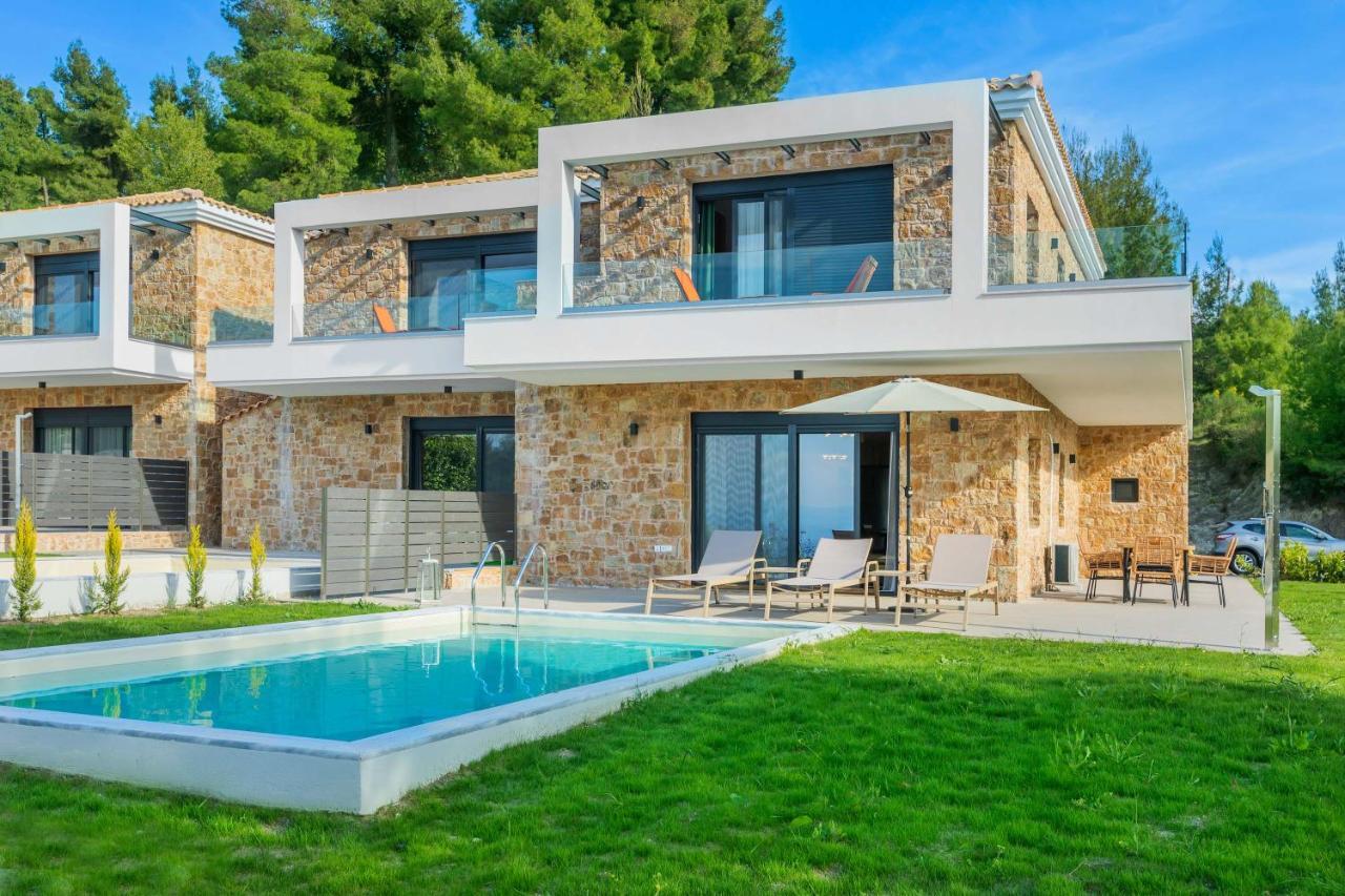 Epta Villas Luxury Redefined อาเกีย ปาราสเควิ ภายนอก รูปภาพ